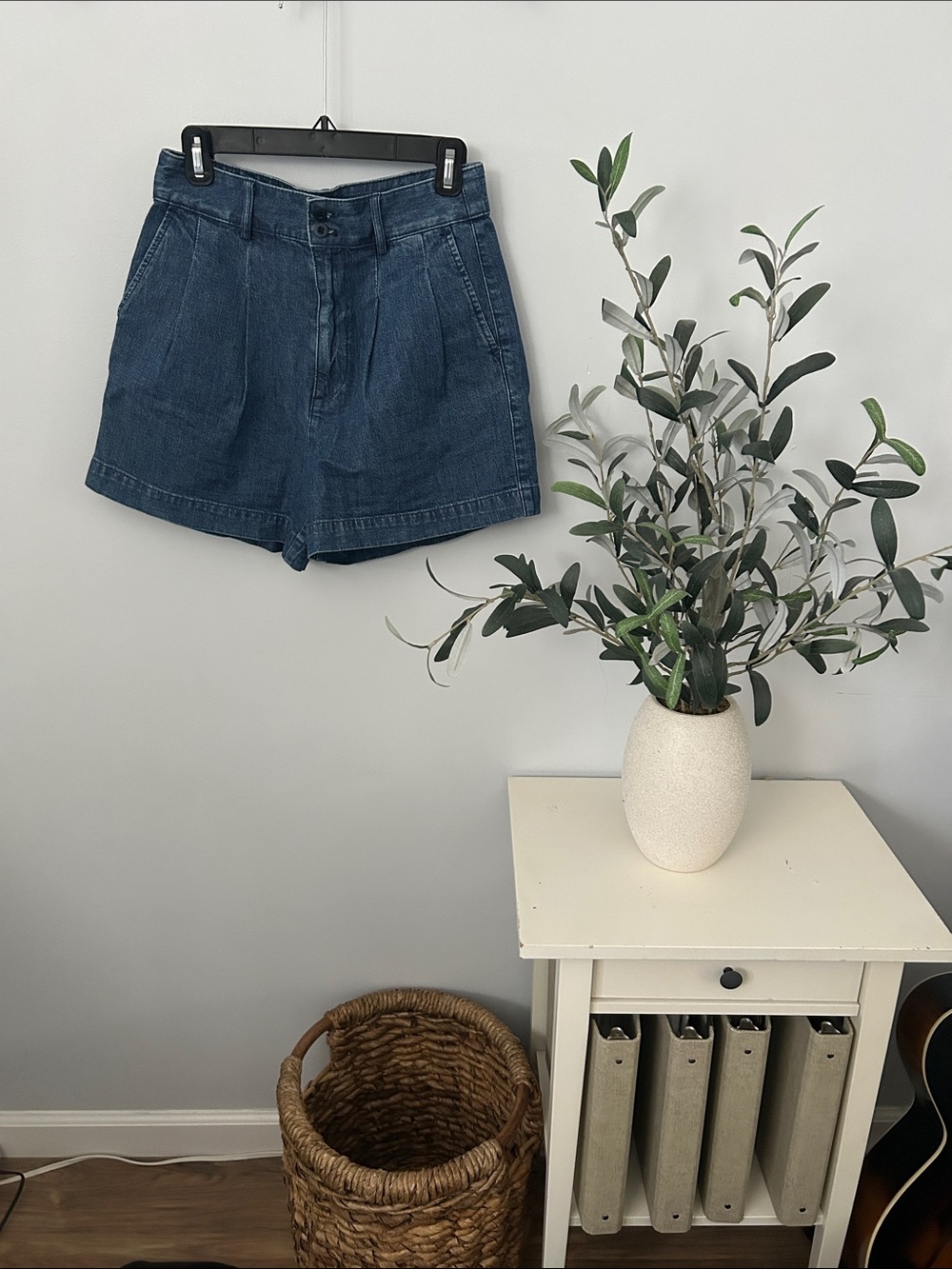 Madewell Dark Blue High-Rise Pleated Denim Shorts